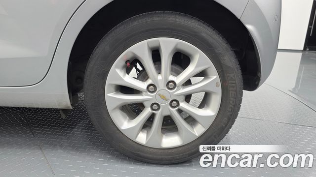 Chevrolet Spark Premier 2020 — фото 21