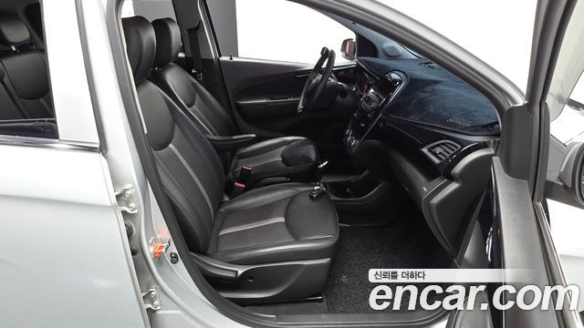 Chevrolet Spark Premier 2020 — фото 26