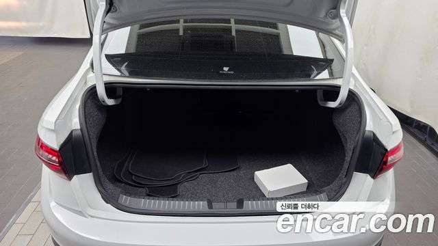Volkswagen Jetta (VII) 1.5 TSI Prestige 2023 — фото 20