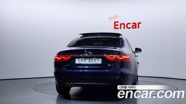 Jaguar XF (X260) 20d Portfolio 2017 — фото 4