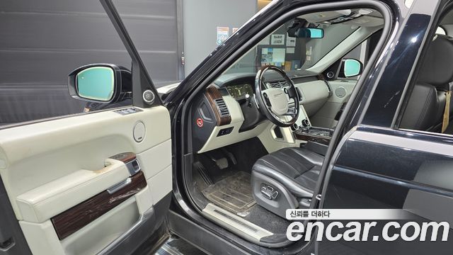 Land Rover Range Rover (IV) 4.4 SDV8 AB DIESEL 2014 — фото 10