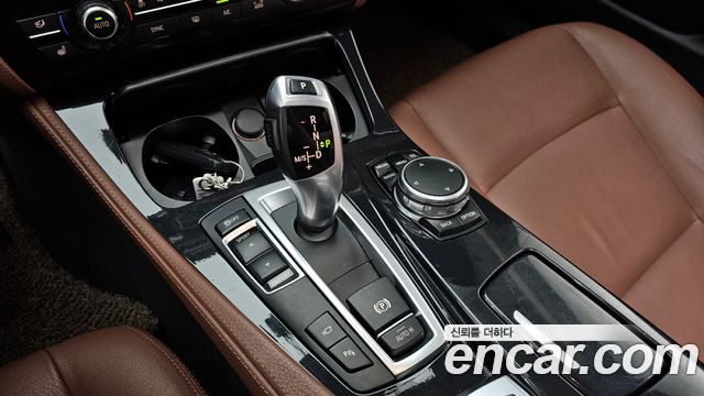 BMW 5 Series (F10) 520d M Aero Dynamic 2016 — фото 9
