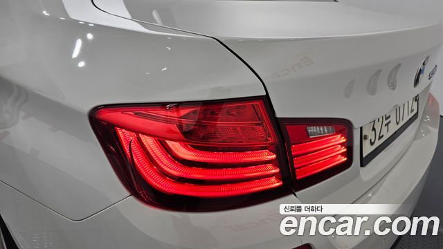 BMW 5 Series (F10) 520d M Aero Dynamic 2016 — фото 23