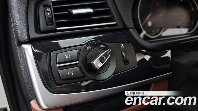 BMW 5 Series (F10) 520d M Aero Dynamic 2016 — фото 30
