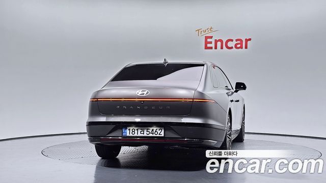 Hyundai Grandeur (GN7) 2,5 Gasoline 2WD Calligraphy 2023 — фото 4