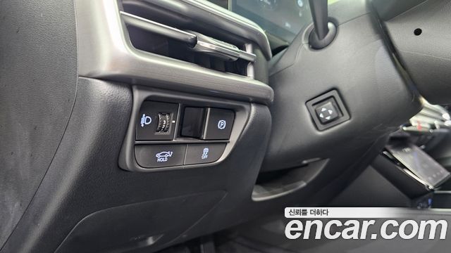 Hyundai Grandeur (GN7) 2,5 Gasoline 2WD Calligraphy 2023 — фото 16