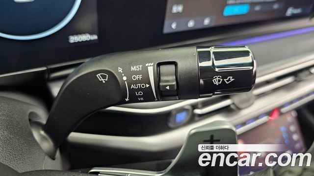 Hyundai Grandeur (GN7) 2,5 Gasoline 2WD Calligraphy 2023 — фото 19