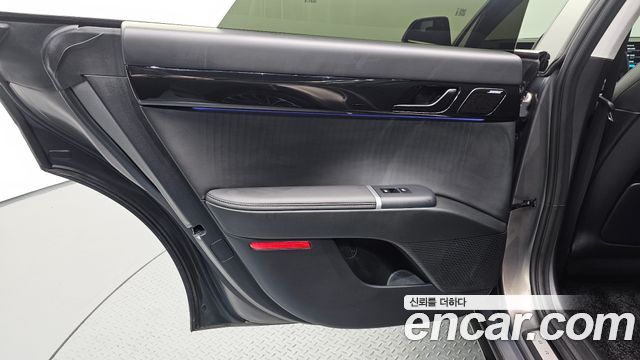 Hyundai Grandeur (GN7) 2,5 Gasoline 2WD Calligraphy 2023 — фото 25