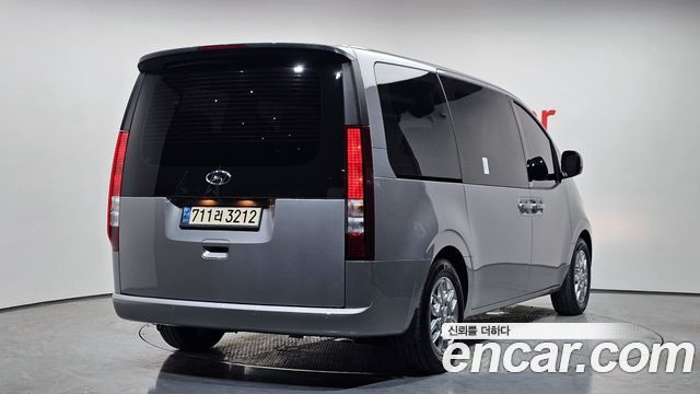 Hyundai Staria L3.5 Tourer 11-Seater Modern 2024 — фото 2