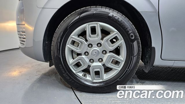 Hyundai Staria L3.5 Tourer 11-Seater Modern 2024 — фото 5