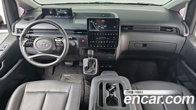 Hyundai Staria L3.5 Tourer 11-Seater Modern 2024 — фото 7