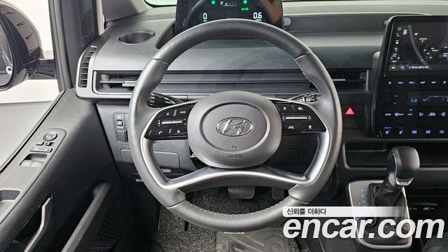 Hyundai Staria L3.5 Tourer 11-Seater Modern 2024 — фото 12