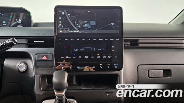 Hyundai Staria L3.5 Tourer 11-Seater Modern 2024 — фото 13