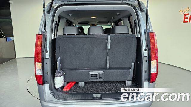 Hyundai Staria L3.5 Tourer 11-Seater Modern 2024 — фото 20
