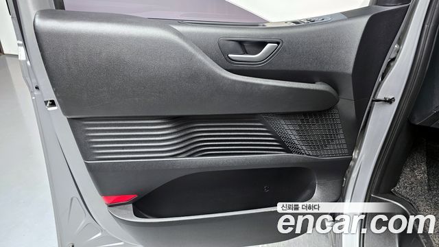 Hyundai Staria L3.5 Tourer 11-Seater Modern 2024 — фото 24