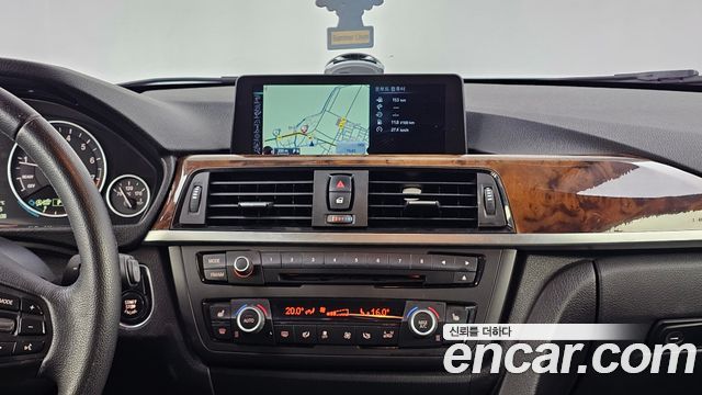 BMW 3 Series (F30) 320i 2013 — фото 14