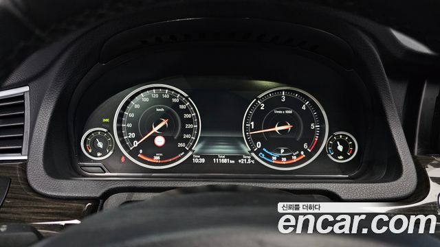 BMW 5 Series GT (F07) GT 30d xDrive 2014 — фото 8