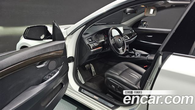 BMW 5 Series GT (F07) GT 30d xDrive 2014 — фото 10