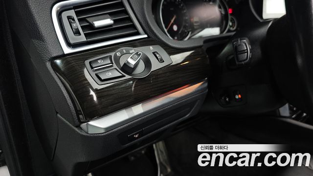 BMW 5 Series GT (F07) GT 30d xDrive 2014 — фото 21