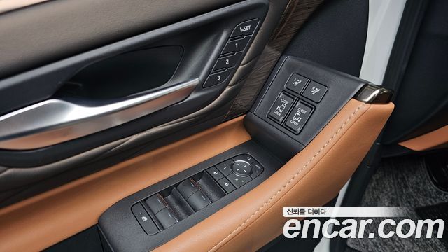 Toyota Alphard (IV) 2.5 HEV Executive AWD 2025 — фото 34