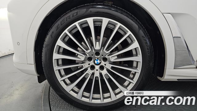 BMW X7 (G07) xDrive 40i Design Pure Excellence 6-Seater 2021 — фото 5