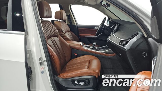 BMW X7 (G07) xDrive 40i Design Pure Excellence 6-Seater 2021 — фото 10