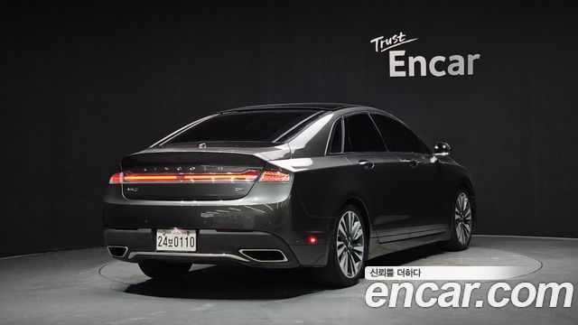 Lincoln MKZ Hybrid 2nd 2017 — фото 2
