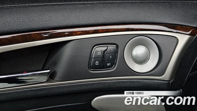 Lincoln MKZ Hybrid 2nd 2017 — фото 18