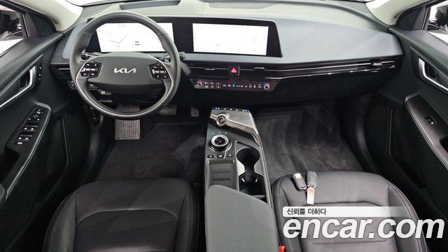 Kia EV6 Long Range Air 2022 — фото 7