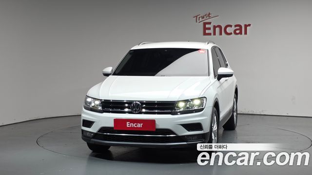 Volkswagen Tiguan (II) 2.0 TDI Premium 2018 — фото 3