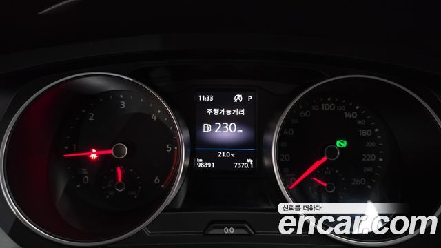 Volkswagen Tiguan (II) 2.0 TDI Premium 2018 — фото 8