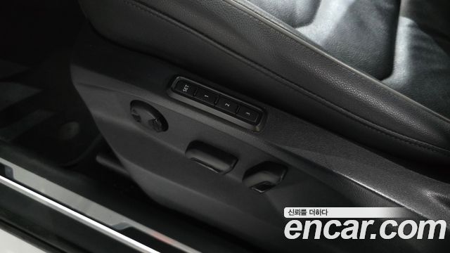 Volkswagen Tiguan (II) 2.0 TDI Premium 2018 — фото 17