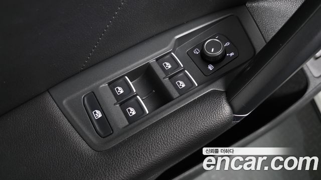 Volkswagen Tiguan (II) 2.0 TDI Premium 2018 — фото 27