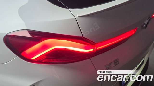 BMW X6 (G06) xDrive40i M Sport 2022 — фото 29