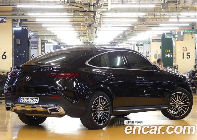 Mercedes-Benz GLC-Class (X254) GLC300 4MATIC Coupe 2024 — фото 2