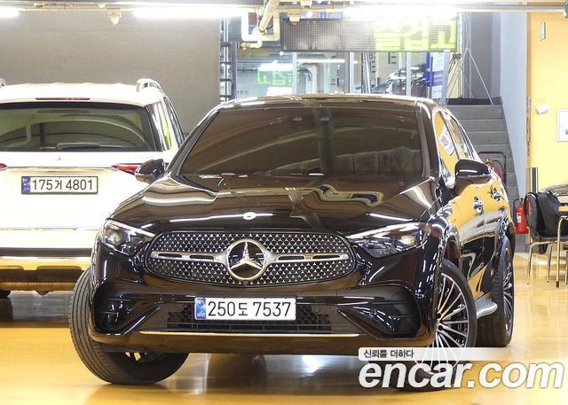Mercedes-Benz GLC-Class (X254) GLC300 4MATIC Coupe 2024 — фото 3