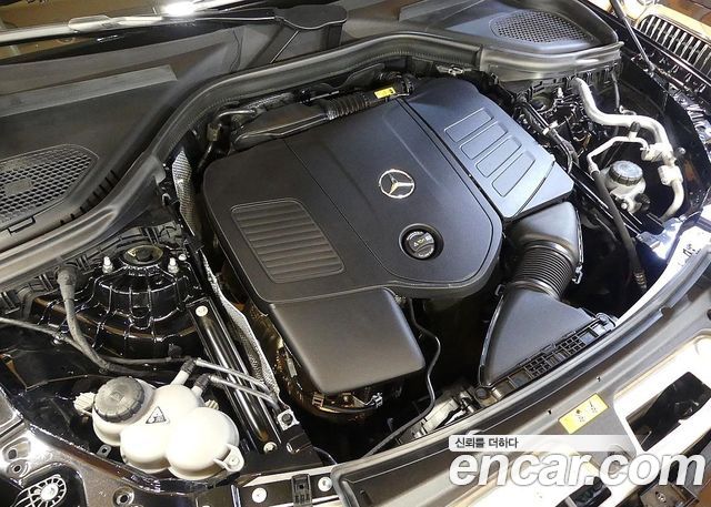 Mercedes-Benz GLC-Class (X254) GLC300 4MATIC Coupe 2024 — фото 6