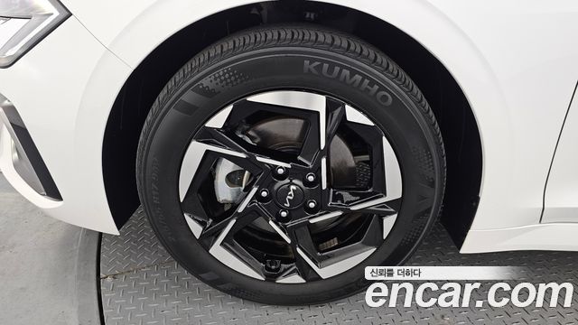 Kia K5 (III) 2.0 Prestige 2024 — фото 5