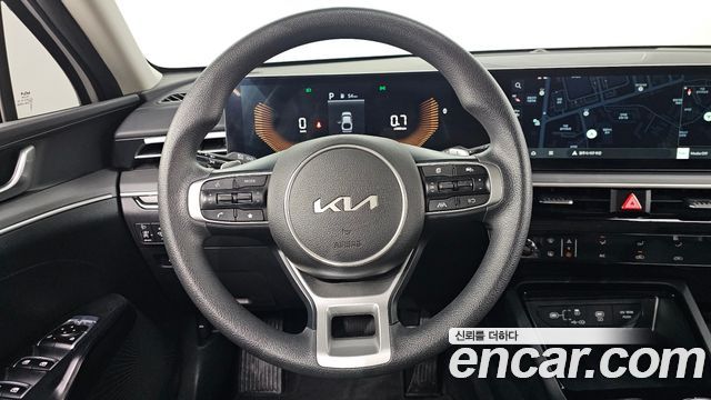 Kia K5 (III) 2.0 Prestige 2024 — фото 17