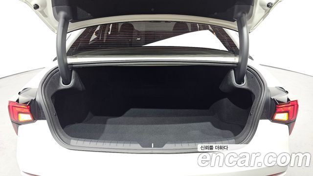 Kia K5 (III) 2.0 Prestige 2024 — фото 19