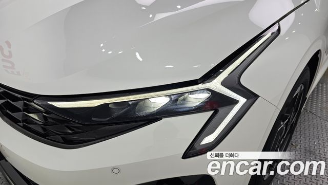 Kia K5 (III) 2.0 Prestige 2024 — фото 28