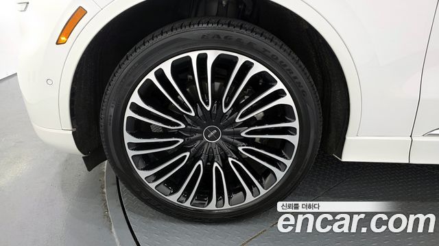 Lincoln Aviator (II) 3.0 Black Label AWD 2023 — фото 5