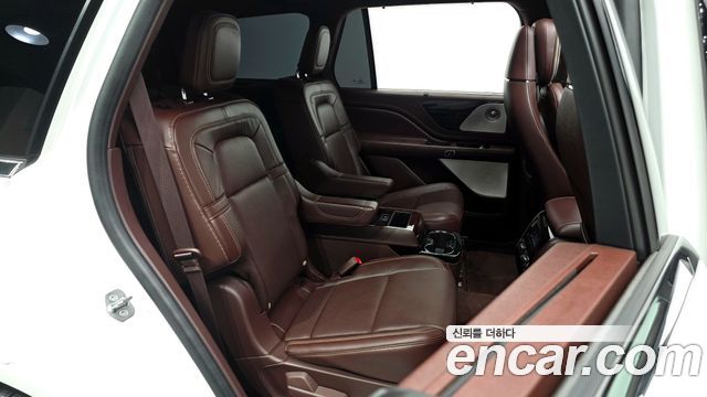 Lincoln Aviator (II) 3.0 Black Label AWD 2023 — фото 11