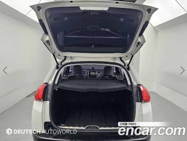 Peugeot 2008 1.6 e-HDi Feline L 2015 — фото 17