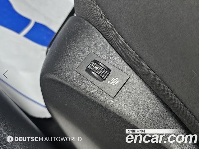 Peugeot 2008 1.6 e-HDi Feline L 2015 — фото 21