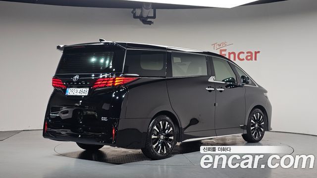 Toyota Alphard (IV) 2.5 HEV Executive AWD 2025 — фото 2