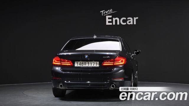 BMW 5 Series (G30) 520i Luxury 2018 — фото 4