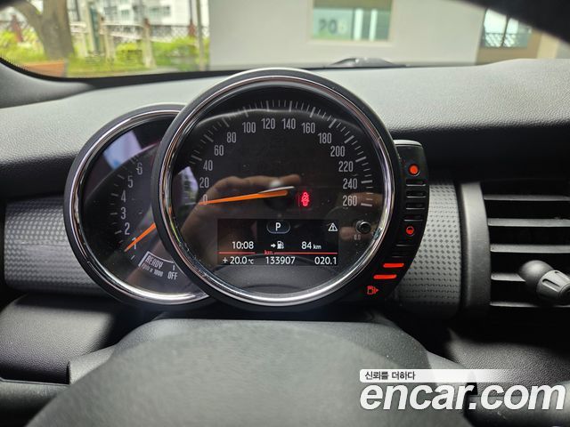 MINI Cooper Standard Third Generation 2014 — фото 18