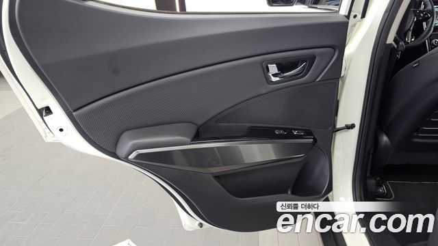 KG Mobility (SsangYong) Very New Tivoli Gasoline 1.5 2WD V3 2022 — фото 25