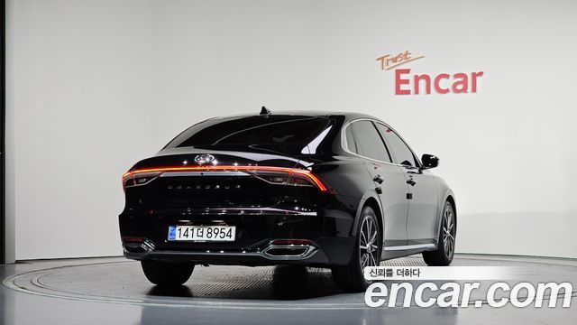 Hyundai Grandeur (IG) 2.5 Premium Choice 2021 — фото 2